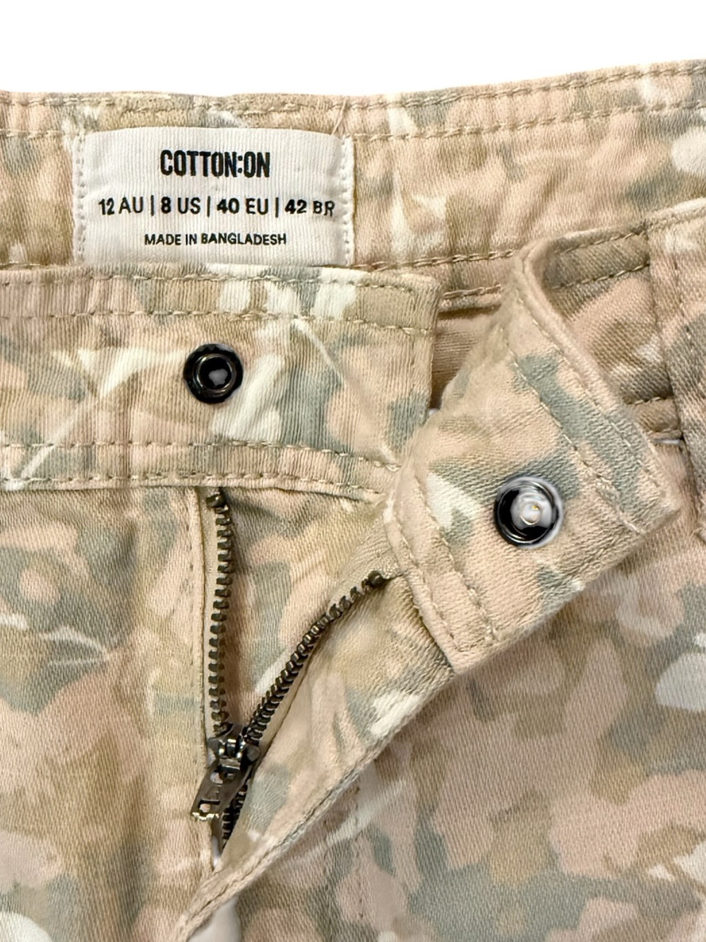 Cotton On Desert Camo Cargo Pants High Rise Utility Wide Straight Leg Tan Sage 8 - Picture 3 of 14